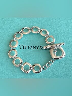 Tiffany&Co. Sterling Silver Square Box Cushion Link Toggle Bracelet 7.75”